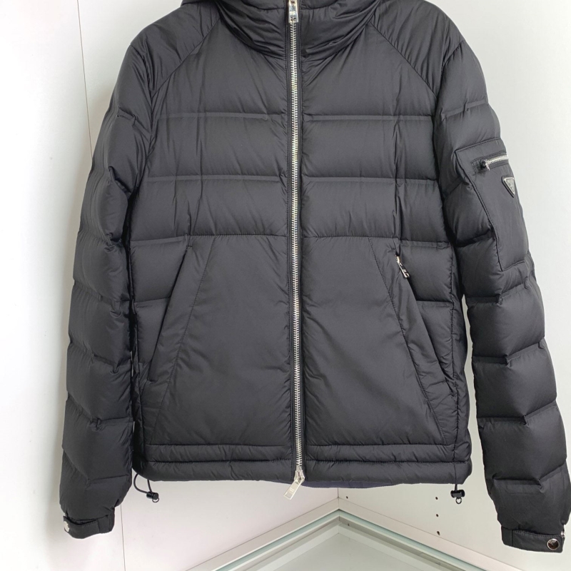 Pra*a down coat